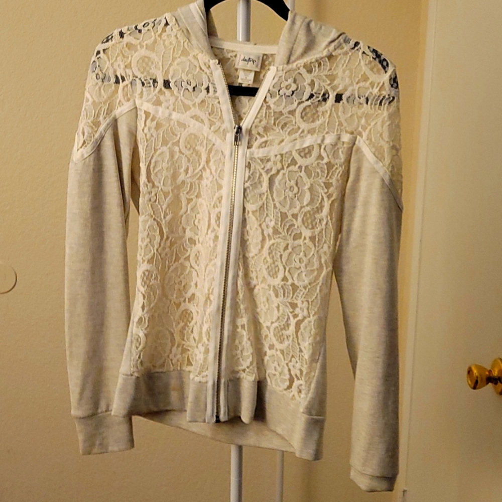 Buckle ,Size Medium, Heather Grey, Cream Lace details....